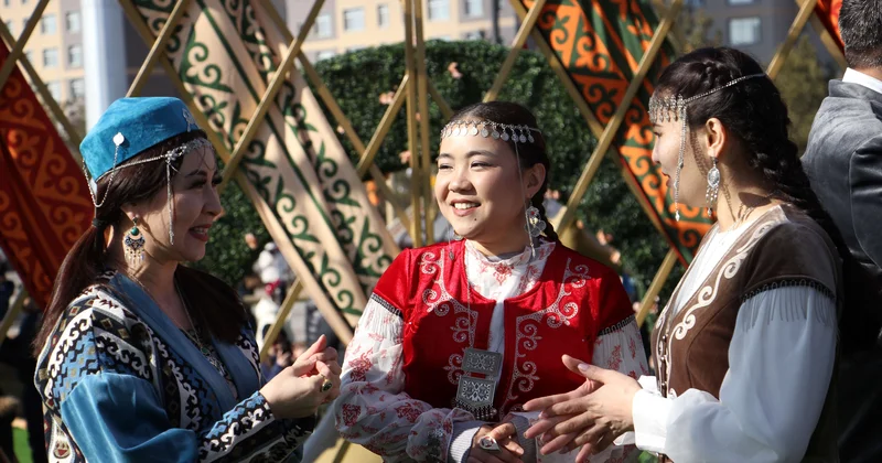 Плюс 10 позиций за год: Казахстан укрепил позиции в рейтинге счастья