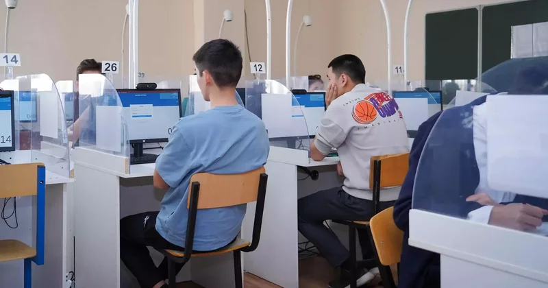 Түркістанда бір сыныптың екі оқушысы ҰБТ дан 140 балл жинады