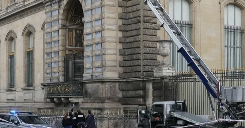 Ограбление века в Лувре собираются экранизировать во Франции