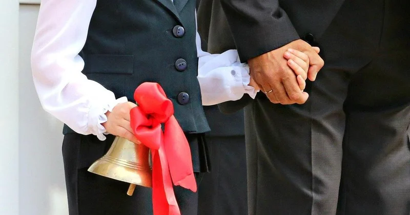 Стало известно, как пройдет последний звонок в казахстанских школах