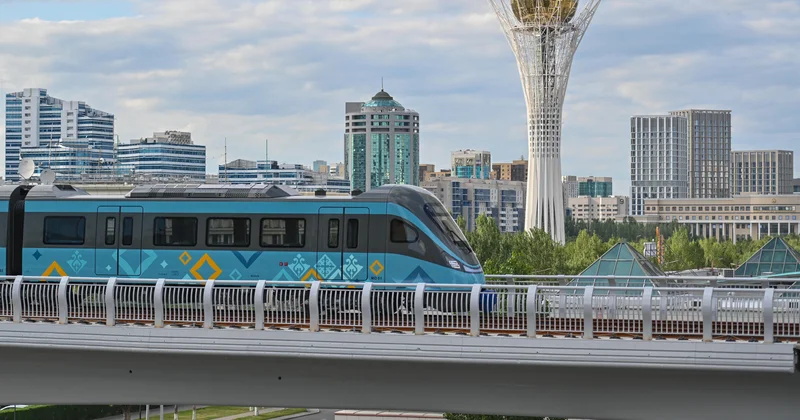 Бір билетпен екі адам өтуге болмайды: LRT басшылығы жолаушыларға ескерту жасады