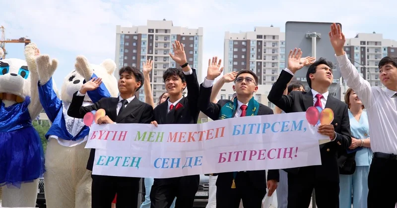 Столичные выпускники организовали благотворительную акцию