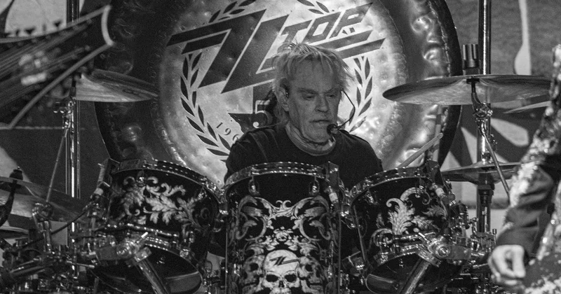 Скончался 77 летний барабанщик легендарной рок группы ZZ Top Фрэнк Бирд