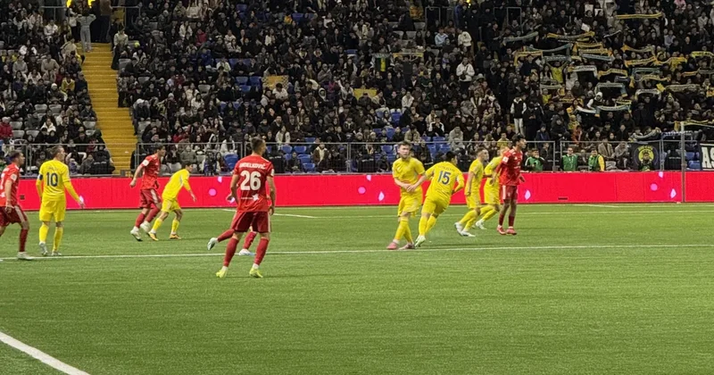 Астана обыграла Актобе 5:3 в домашнем матче