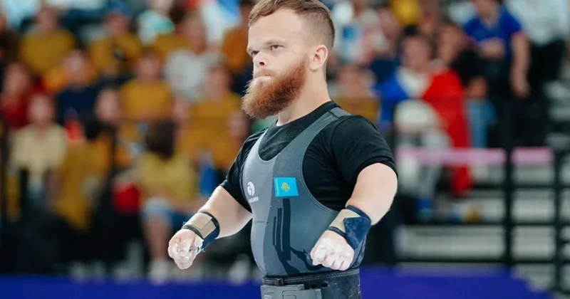 Казахстанец Давид Дегтярев установил рекорд и стал двукратным чемпионом Пара Азиатских игр