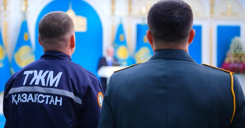 Бейбіт күннің батырлары. Ақордада құтқарушылар қалай марапатталды?