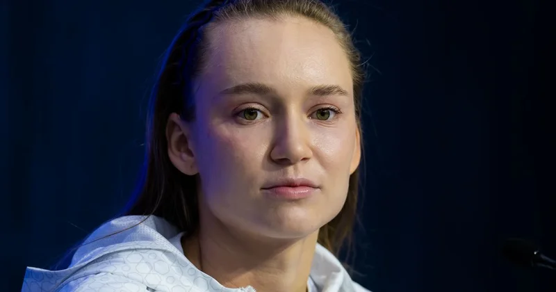 Рыбакина потеряла часть рейтинговых очков и преимущества над Соболенко