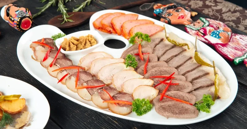 Мәжіліс депутаты балабақшада жылқы етінен жасалған тағамдарды беруді ұсынды