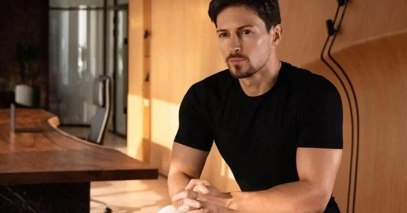 Павел Дуров опубликовал фото в образе гладиатора