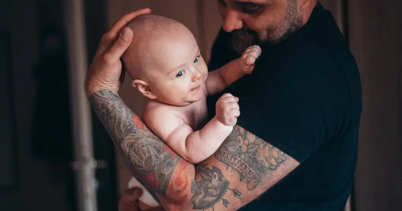 "Не спровоцируем ли массовый выход в декрет отцов?" Депутат об изменении в учёте стажа для мужчин