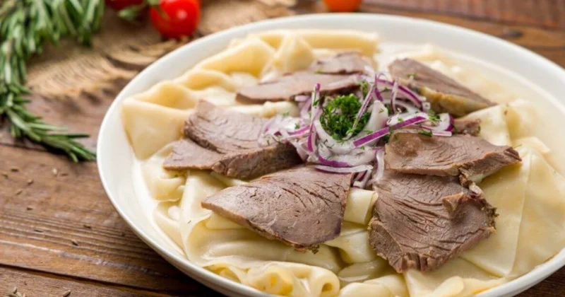 Казахстанский повар взорвал кулинарное шоу Ивлева своим бешбармаком