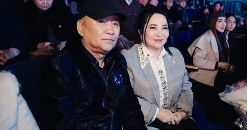 Поклонники Кайрата Нуртаса восхищаются его мамой