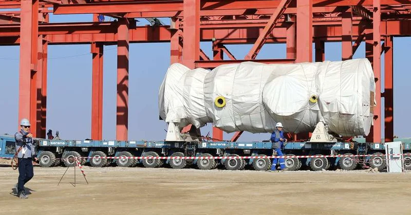 Первая газовая турбина установлена в главном корпусе ПГУ Туркестан