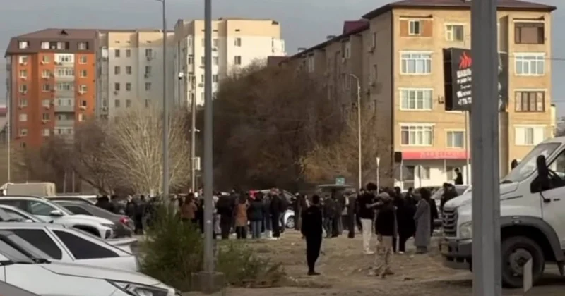 Посетителей и сотрудников ТРЦ эвакуировали в Атырау