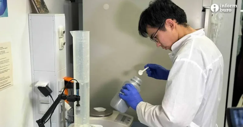 "Создал слишком дешёвое лекарство". Почему казахстанскому учёному отказали в финансировании за границей