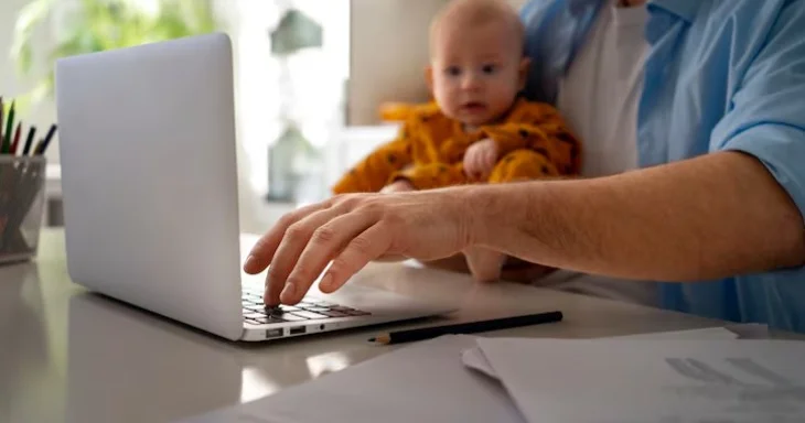 Әкелердің декреті зейнетақы есептеу кезінде еңбек өтіліне есептеледі ​