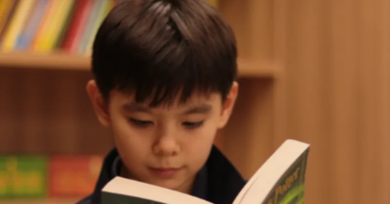 12 летний школьник из Шымкента за семь лет прочитал 650 книг