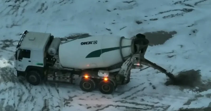 Сливали бетон на улице в Астане: полицейские обнаружили нарушителей с помощью дрона