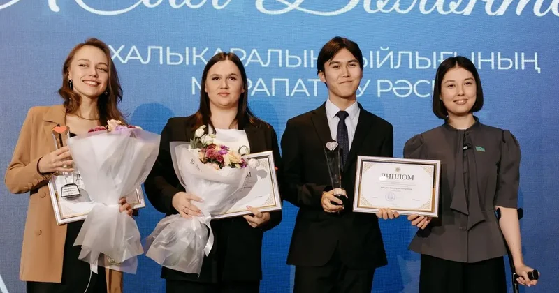 Студент NU стал лауреатом международной премии "Волонтёр года 2025"