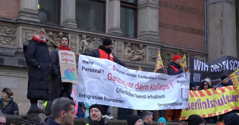 Германияда мұғалімдер ереуілге шықты