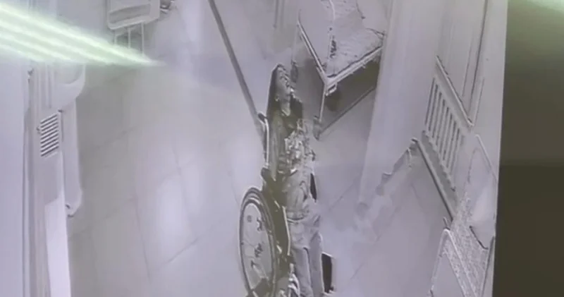 Өлімші етіп сабаған : сотта Айзат Жұманованы күйеуінің ауруханаға жеткізген видеосы жарияланды