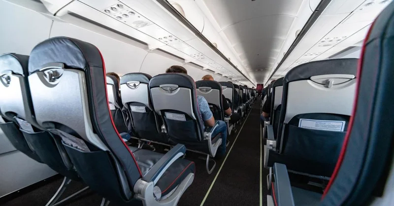 Иностранец покурил в самолете по пути в Алматы: как его наказали