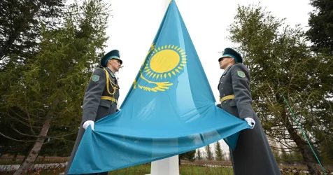 Нельзя относиться легкомысленно или небрежно Токаев о государственной символике