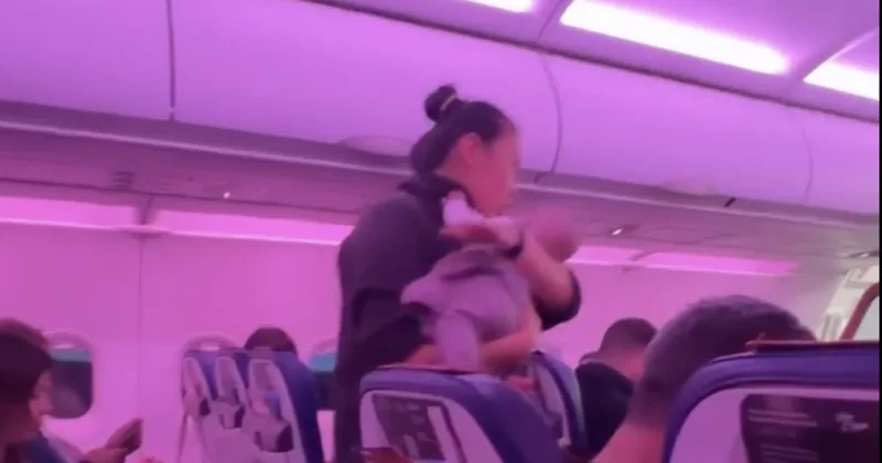 Казахстанцы встали на сторону мамы с плачущим младенцем в самолете