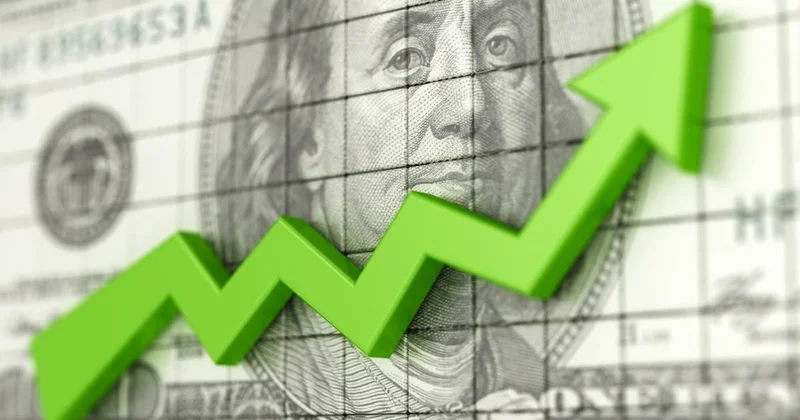 Девальвацию до 1 500 тенге за доллар предложили провести в Казахстане: о рисках рассказал аналитик