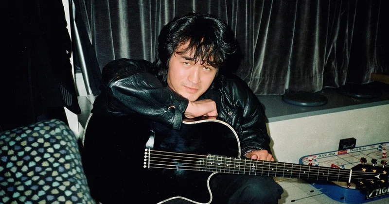 Поклонница Виктора Цоя умерла на его могиле в Санкт Петербурге