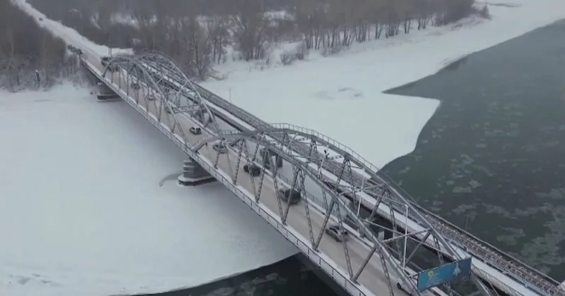 Мост за 8 млрд тенге собираются построить на востоке Казахстана: он связывает Россию и Китай