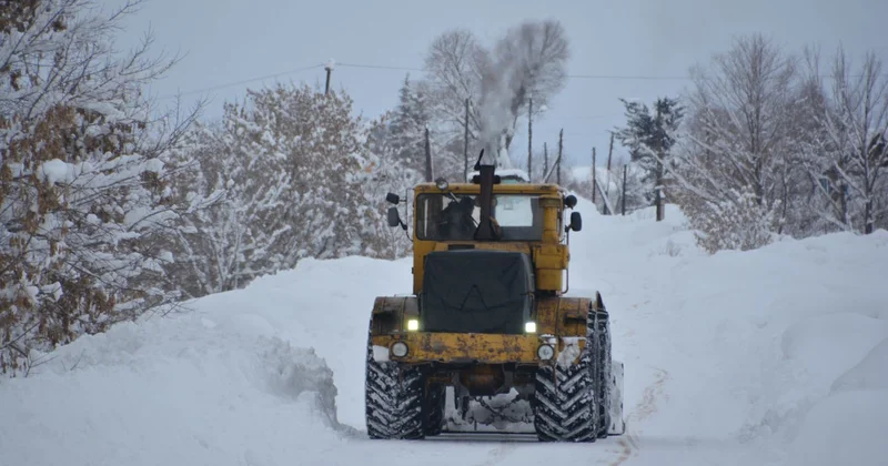 Шығыста қалың қар жауды: Жол тазалауға қанша техника жұмылдырылды?