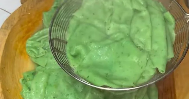 Зеленый бешпармак шокировал Казнет (ВИДЕО)