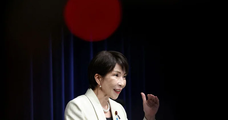 Переизбранная премьер Японии заявила, что хочет заключить мирный договор с Россией