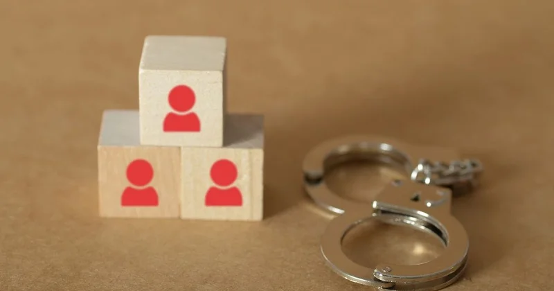 Собрали 600 млн тенге: 10 человек оказались на скамье подсудимых в Шымкенте