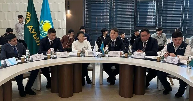 Диалог с молодежью о будущем страны