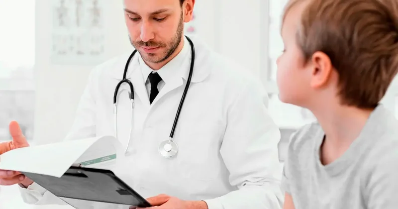 Ученик выпал из окна здания НИШ в Петропавловске: в каком он состоянии