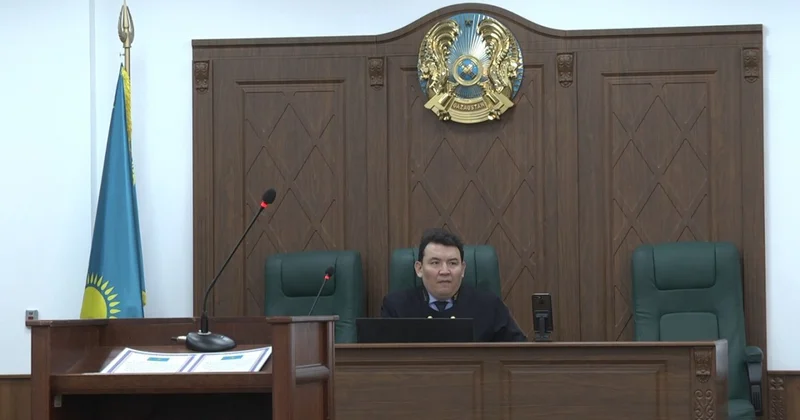 Пинали, плевали и мочились: подросткам по делу об издевательствах над пенсионером в Темиртау запросили до 5,5 лет