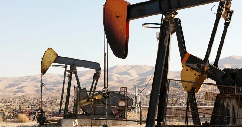 Нефть подорожала до многомесячного максимума на угрозах Трампа Ирану