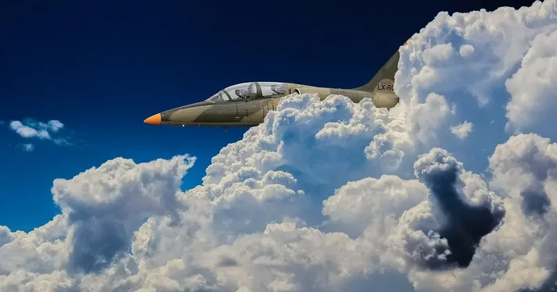 Перехват и принудительные посадки военных самолётов: в Минобороны Казахстана сделали заявление