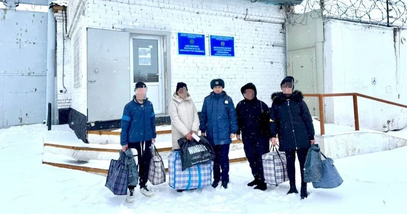 Выхода алматинки на свободу ждала только ее подруга