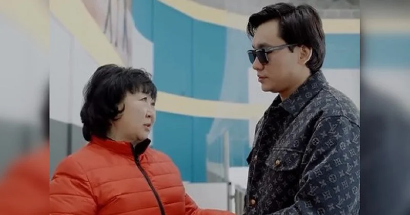 Наш батыр навсегда в наших сердцах : Кайрат Нуртас навестил маму Дениса Тена (видео)