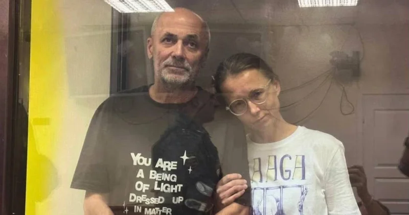 Ресейде соғысқа қарсы парақшалар үшін сотталған суретші колонияда қайтыс болды