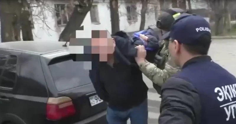 Таразда азаматтық белсенді кәсіпкерді бопсалады деген күдікпен ұсталды