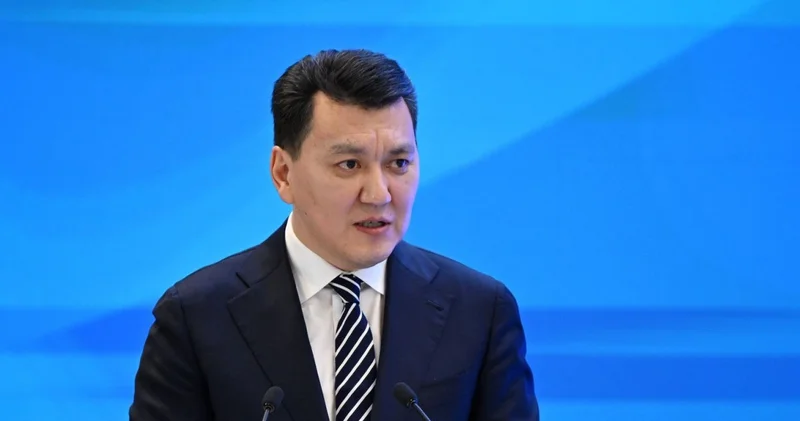 Ерлан Қарин: Ең басты міндет жаңа конституциялық қағидаттар мен құндылықтарды қоғамдық санада орнықтыру