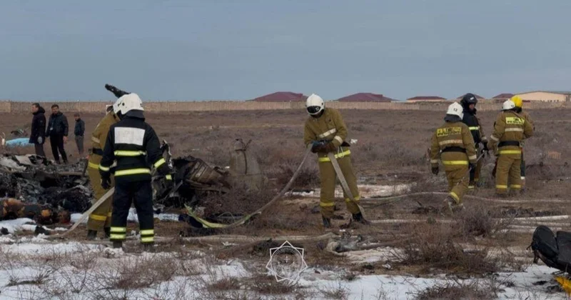 Крушение самолета AZAL близ Актау: когда Казахстан подведет итоги расследования