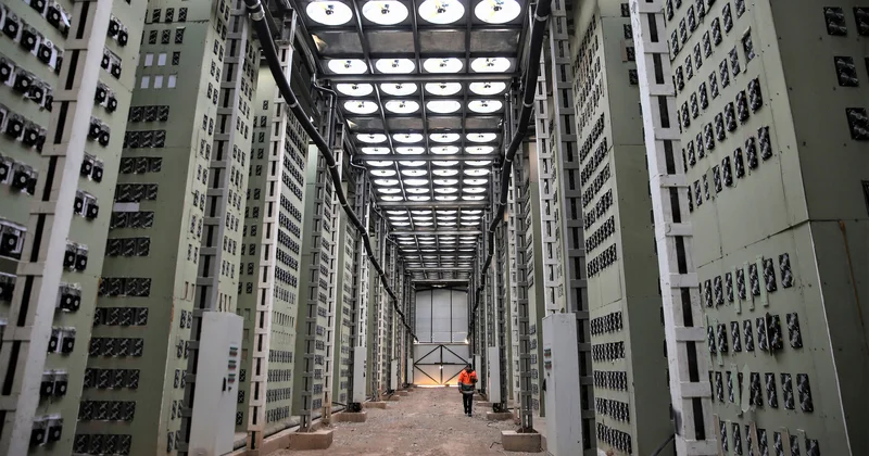 Мир, труд, майнинг