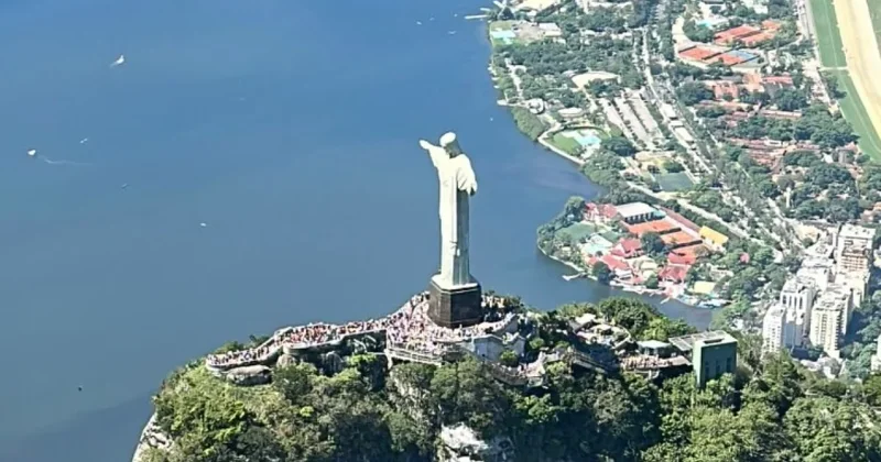 Какой у вас красивый паспорт : казахстанцы обсуждают безвизовые поездки в Бразилию