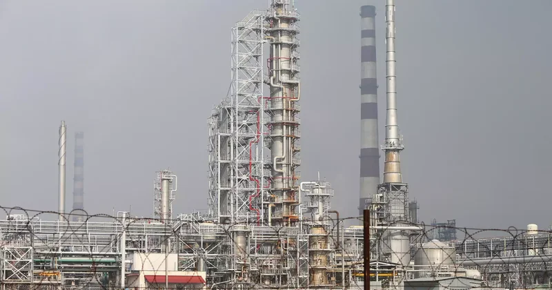 Дружба құбыры жұмыс істемейінше Украина қаражат алмайды Сийярто