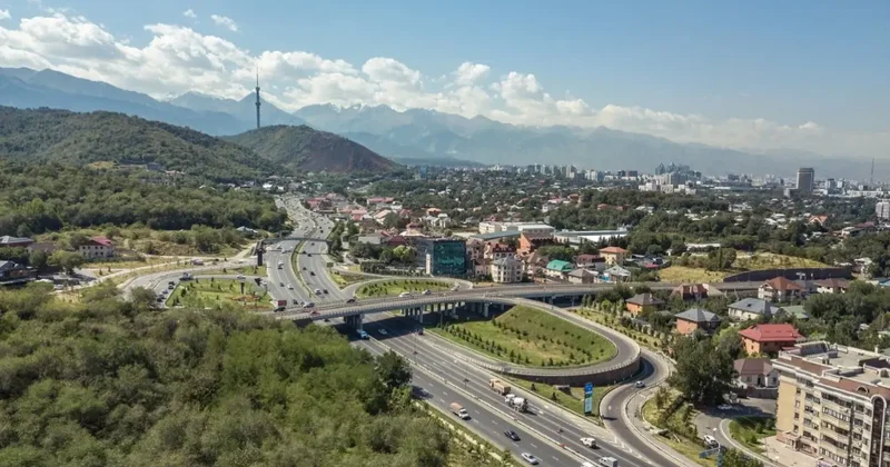 Активизировать работу по созданию LRT поручил Токаев акиму Алматы